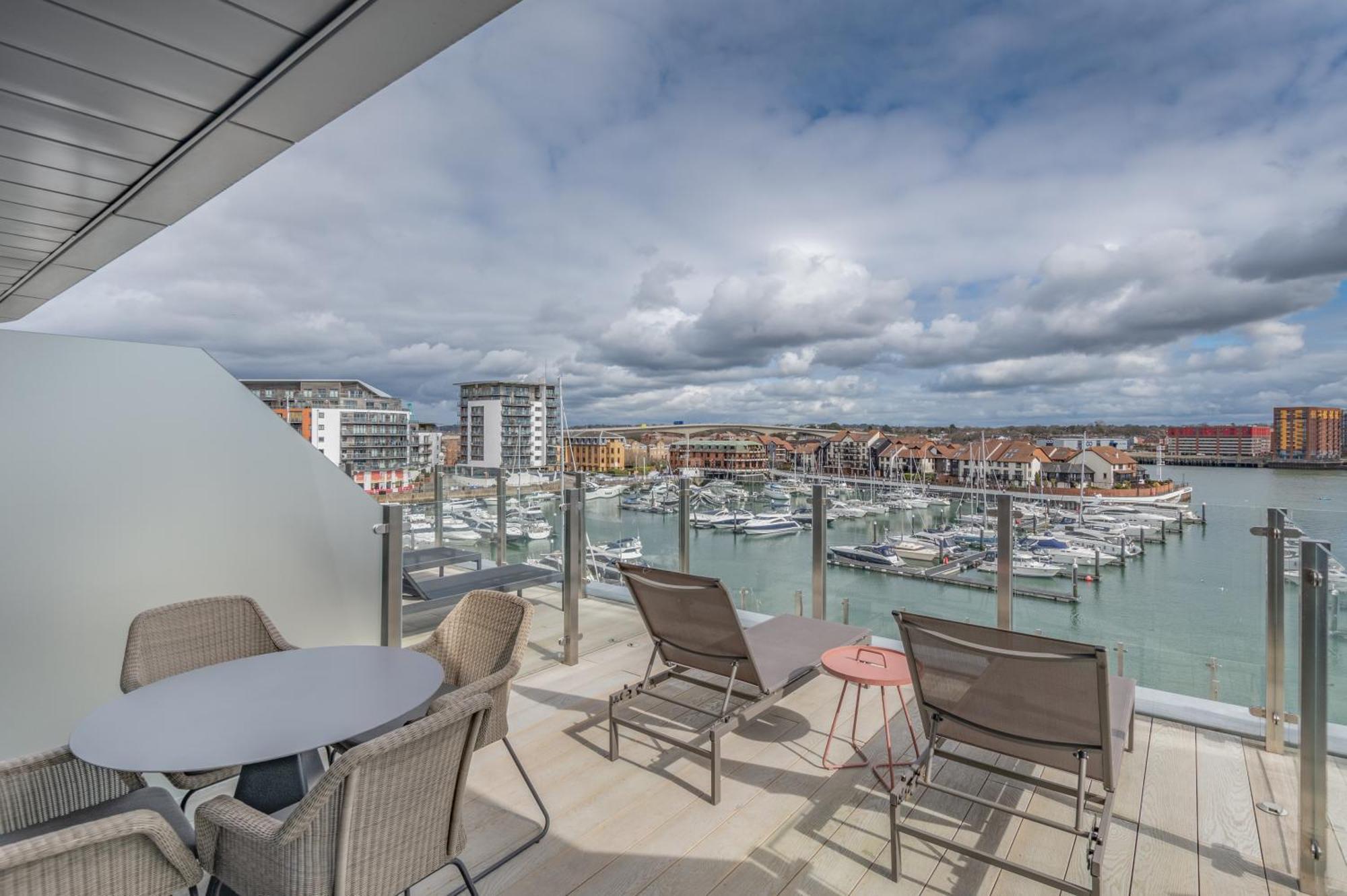 Harbour Hotel & Spa Southampton Exteriér fotografie View from the roof terrace